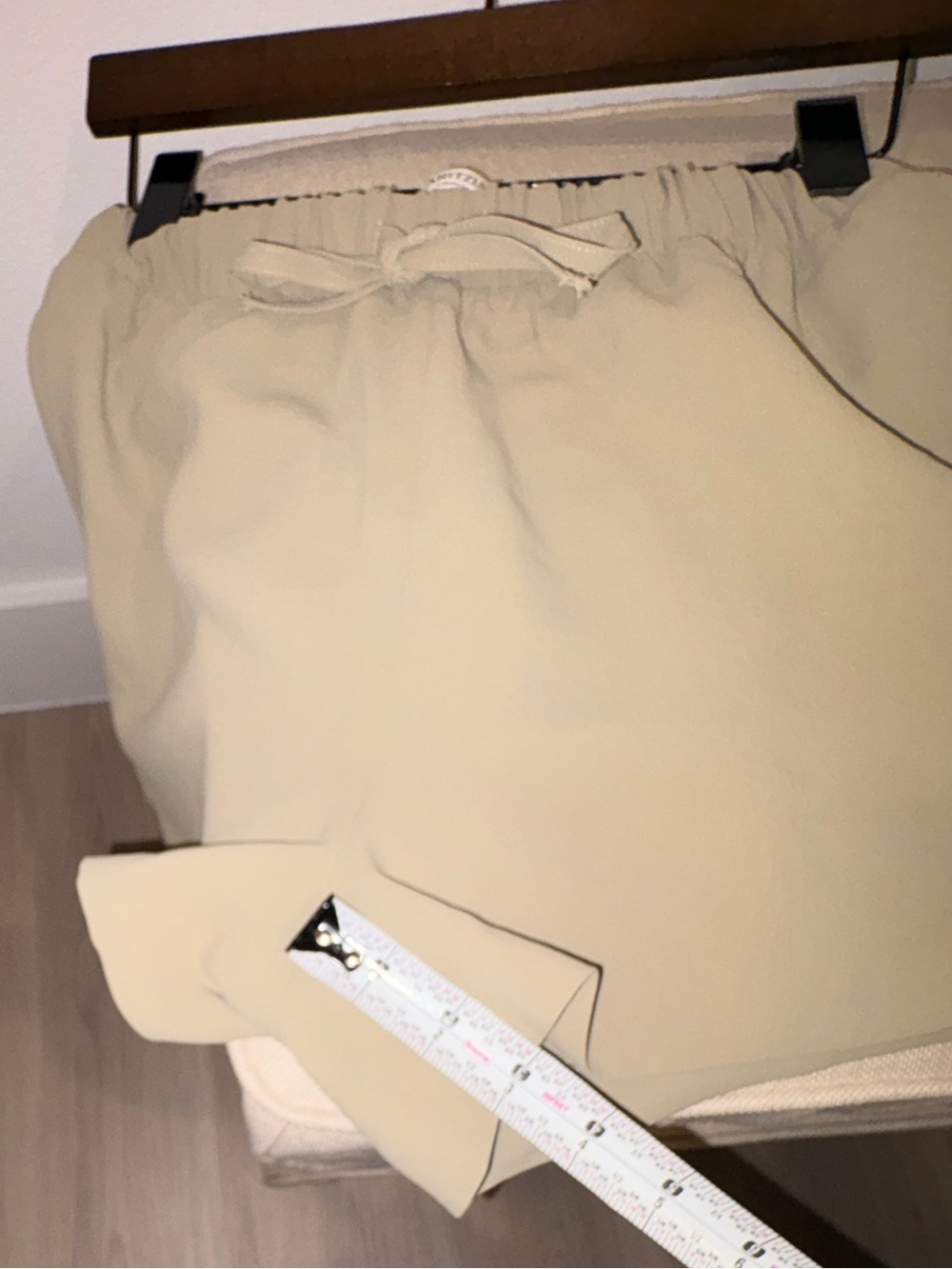 Aritzia Lodge Crepette Martini Olive Mini Short Sz Small NWOT - Picture 13 of 16